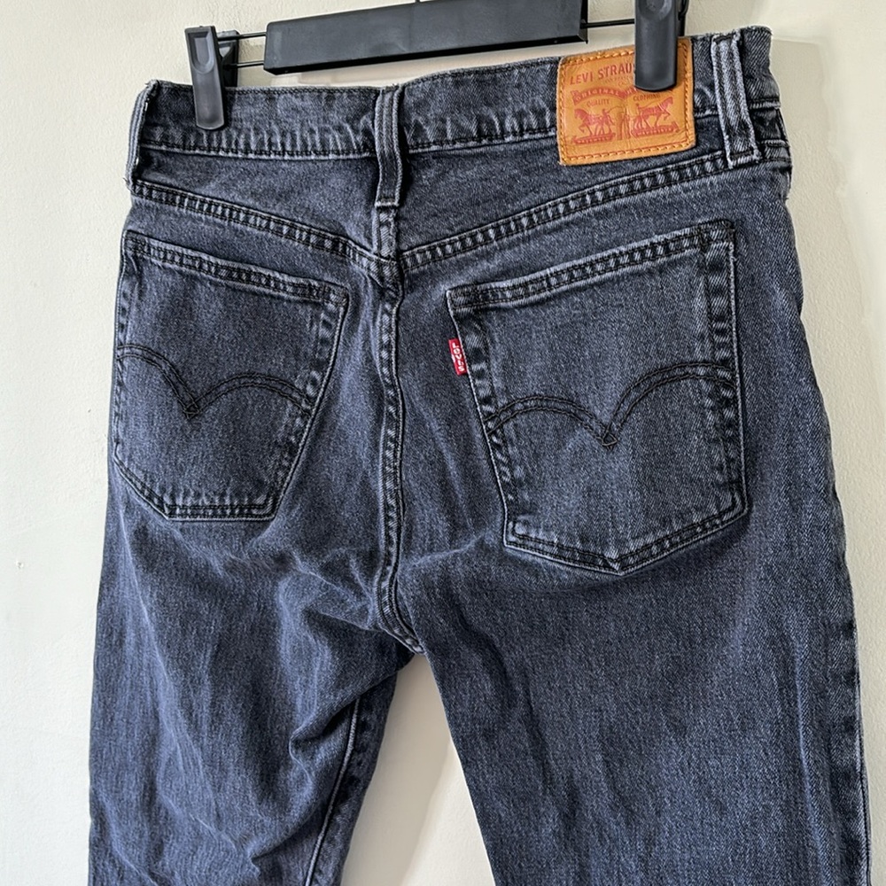 Levi’s 501 Crop Jeans Get Off My Cloud Black Denim Jeans Size 29 - Picture 10 of 12